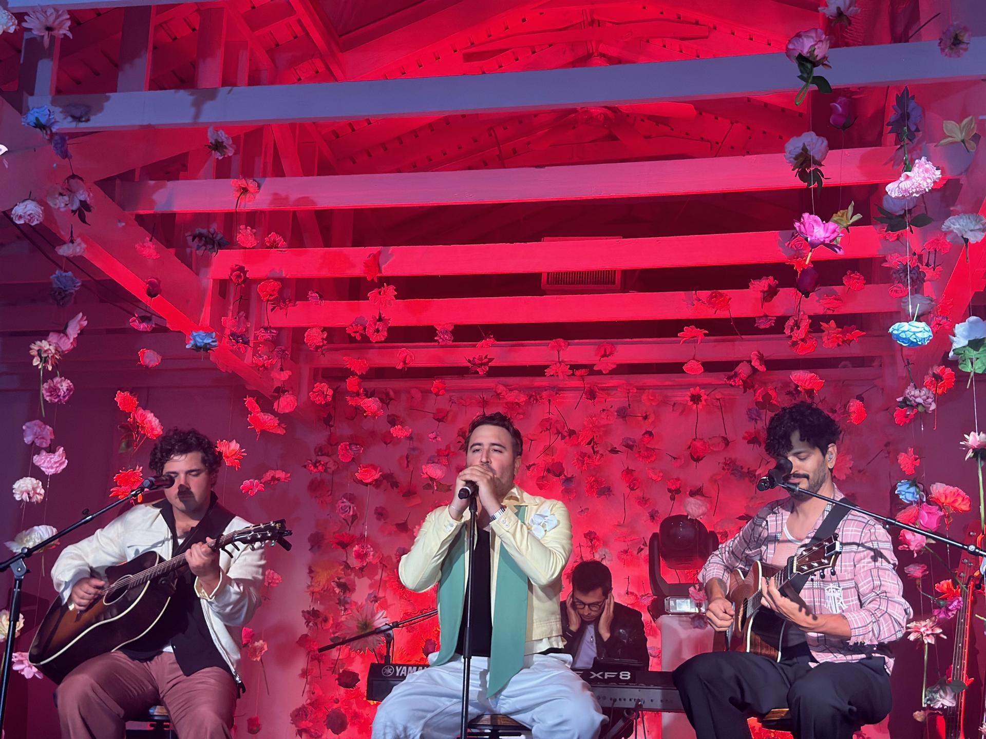 Reik sorprende con nuevo álbum ‘Panorama’ y anuncia nueva gira