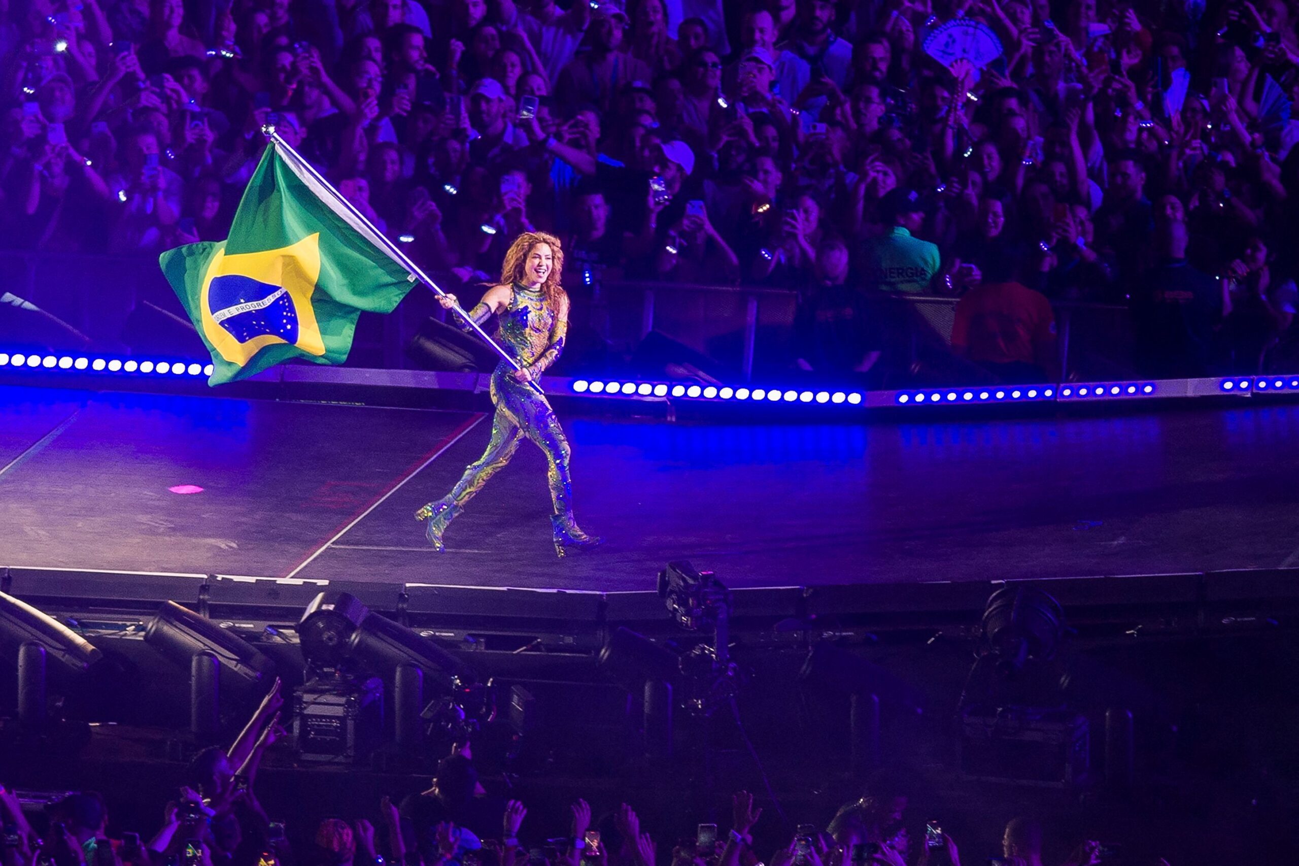 Shakira hace historia en Copacabana con un concierto gratuito ante millones de fans